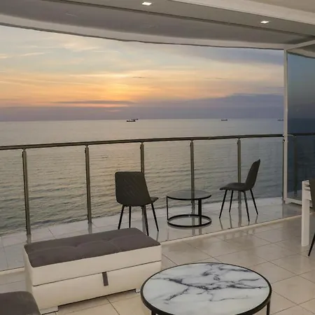 شقة Beachfront Luxury Residences 11s دراس